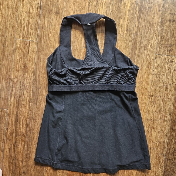 Lululemon Scoop Tank - Picture 4 of 5